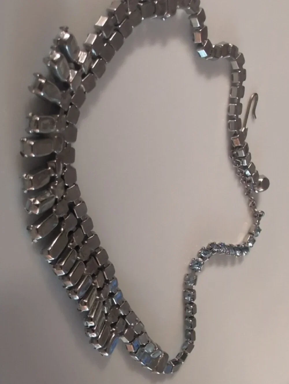 Vintage 1950's Unsigned Beauty Opalescent Baguette And Rhinestone Fringe Chocker